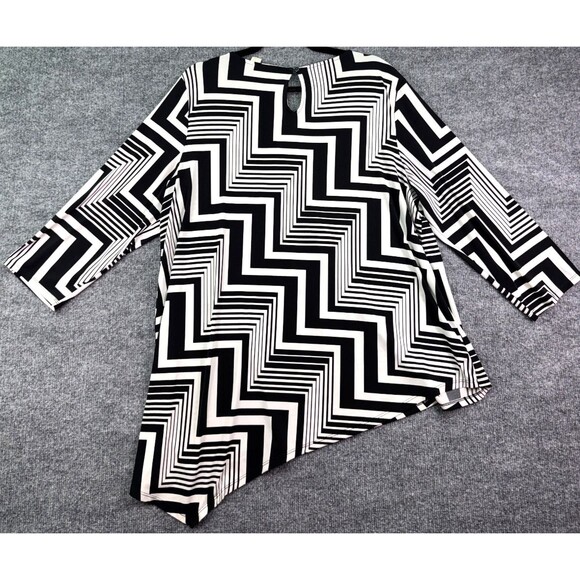 Chicos 3 Black White Geometric Asymmetrical Tunic Top 3/4 Sleeve Stretch - Picture 3 of 14